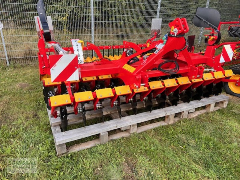 Scheibenegge del tipo Väderstad CARRIER CR 300, Neumaschine en Woltersdorf