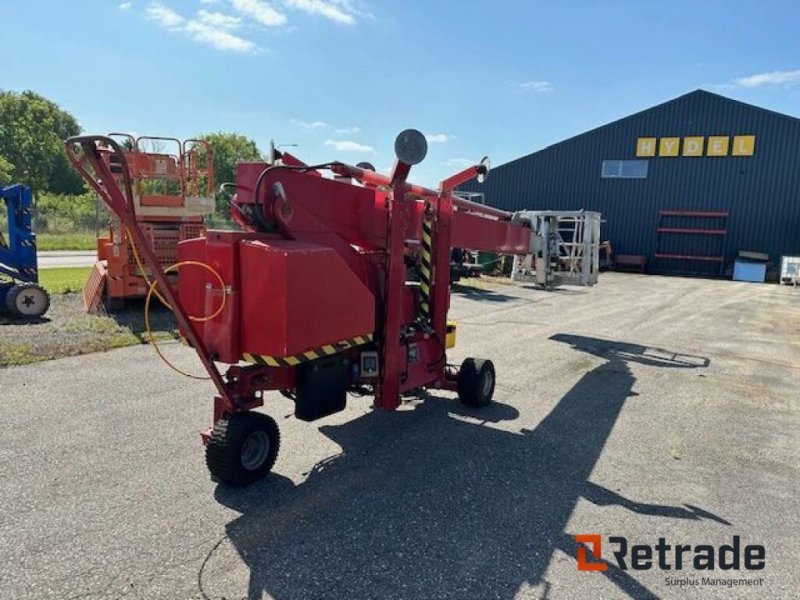 Scherenarbeitsbühne des Typs Denka-Lift 22 meter med selvtræk, Gebrauchtmaschine in Rødovre (Bild 1)