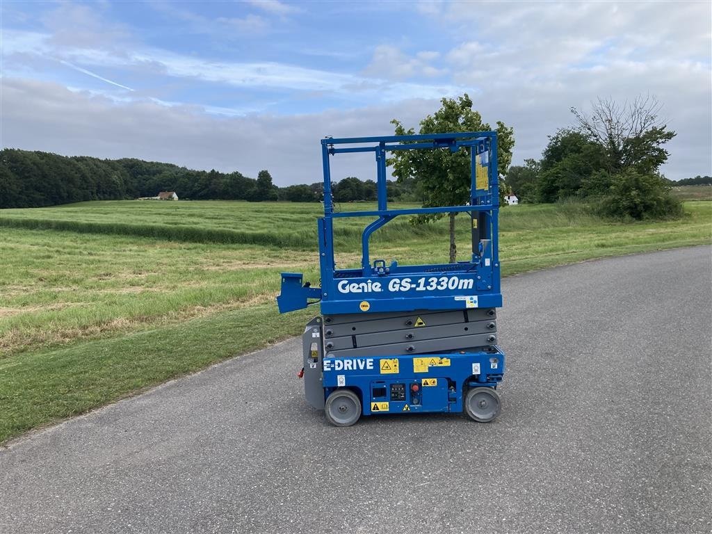 Scherenarbeitsbühne van het type Genie Sonstiges, Gebrauchtmaschine in Horsens (Foto 1)