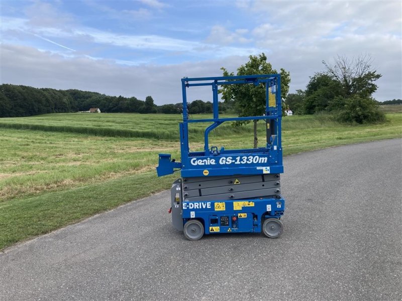 Scherenarbeitsbühne del tipo Genie Sonstiges, Gebrauchtmaschine en Horsens