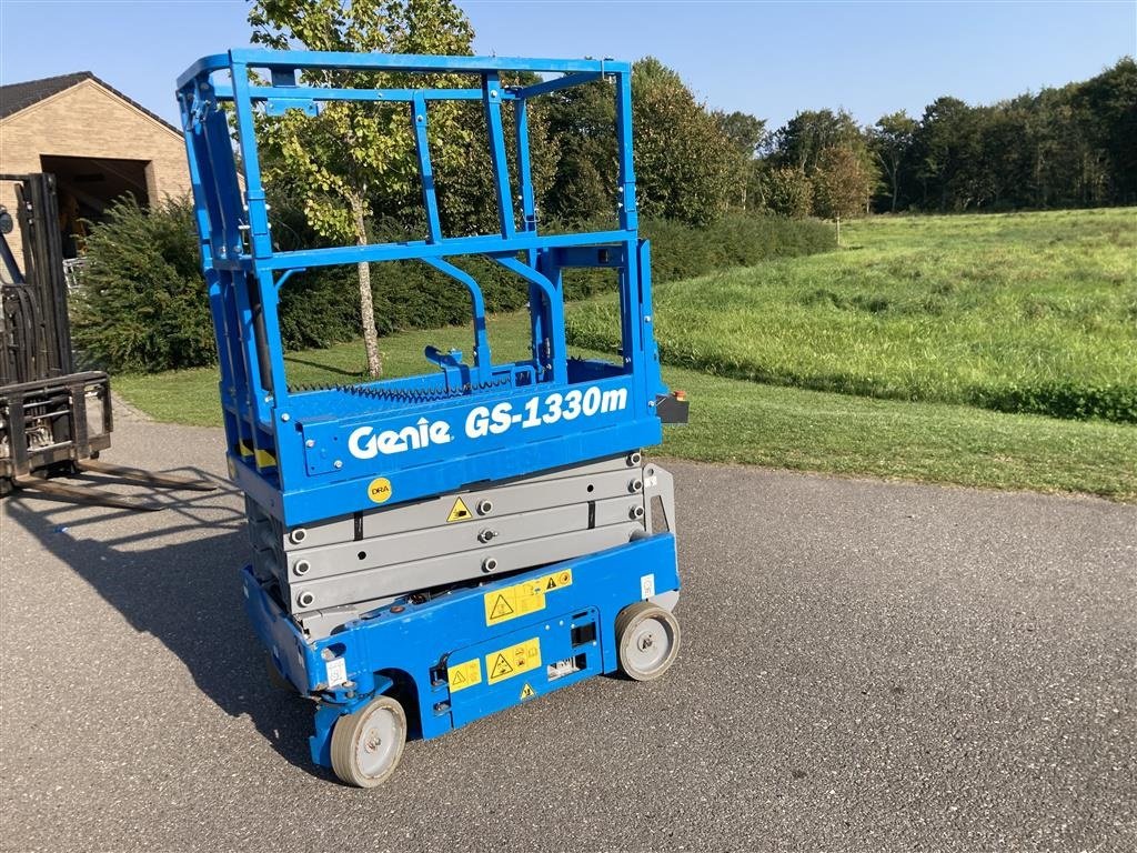 Scherenarbeitsbühne typu Genie Sonstiges, Gebrauchtmaschine v Horsens (Obrázek 2)