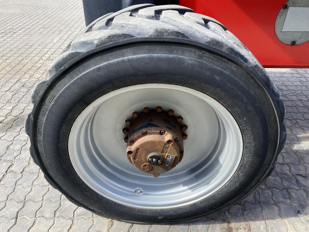 Scherenarbeitsbühne van het type JLG 1250AJP, Gebrauchtmaschine in Skive (Foto 7)