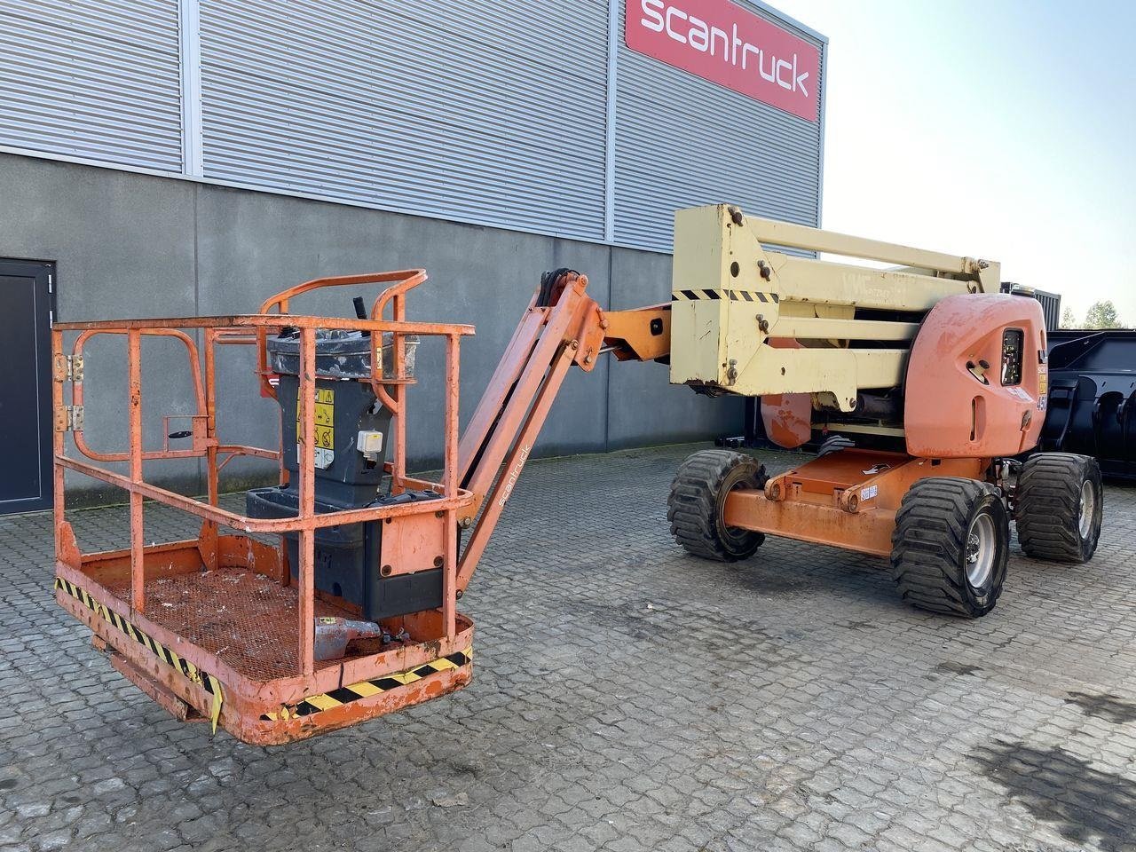 Scherenarbeitsbühne del tipo JLG 450AJ, Gebrauchtmaschine en Skive (Imagen 1)