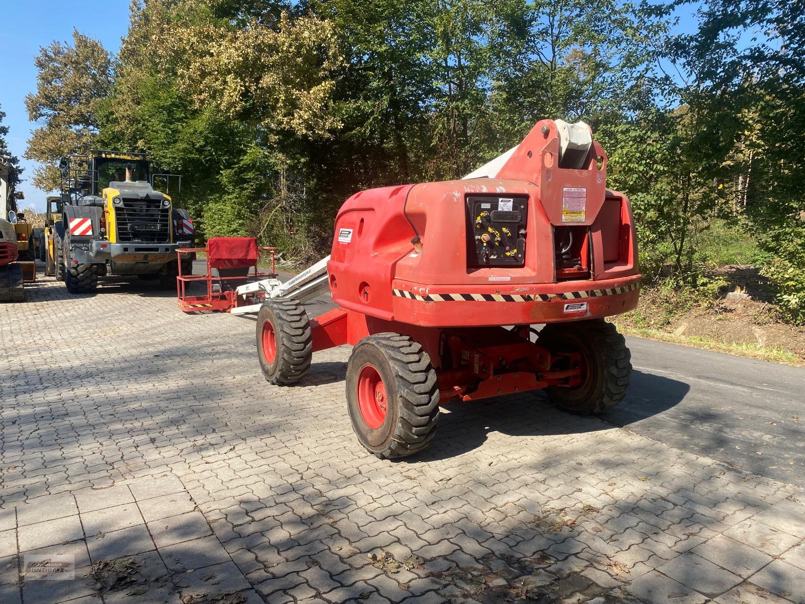 Scherenarbeitsbühne des Typs JLG 460SJ, Gebrauchtmaschine in Deutsch - Goritz (Bild 7)