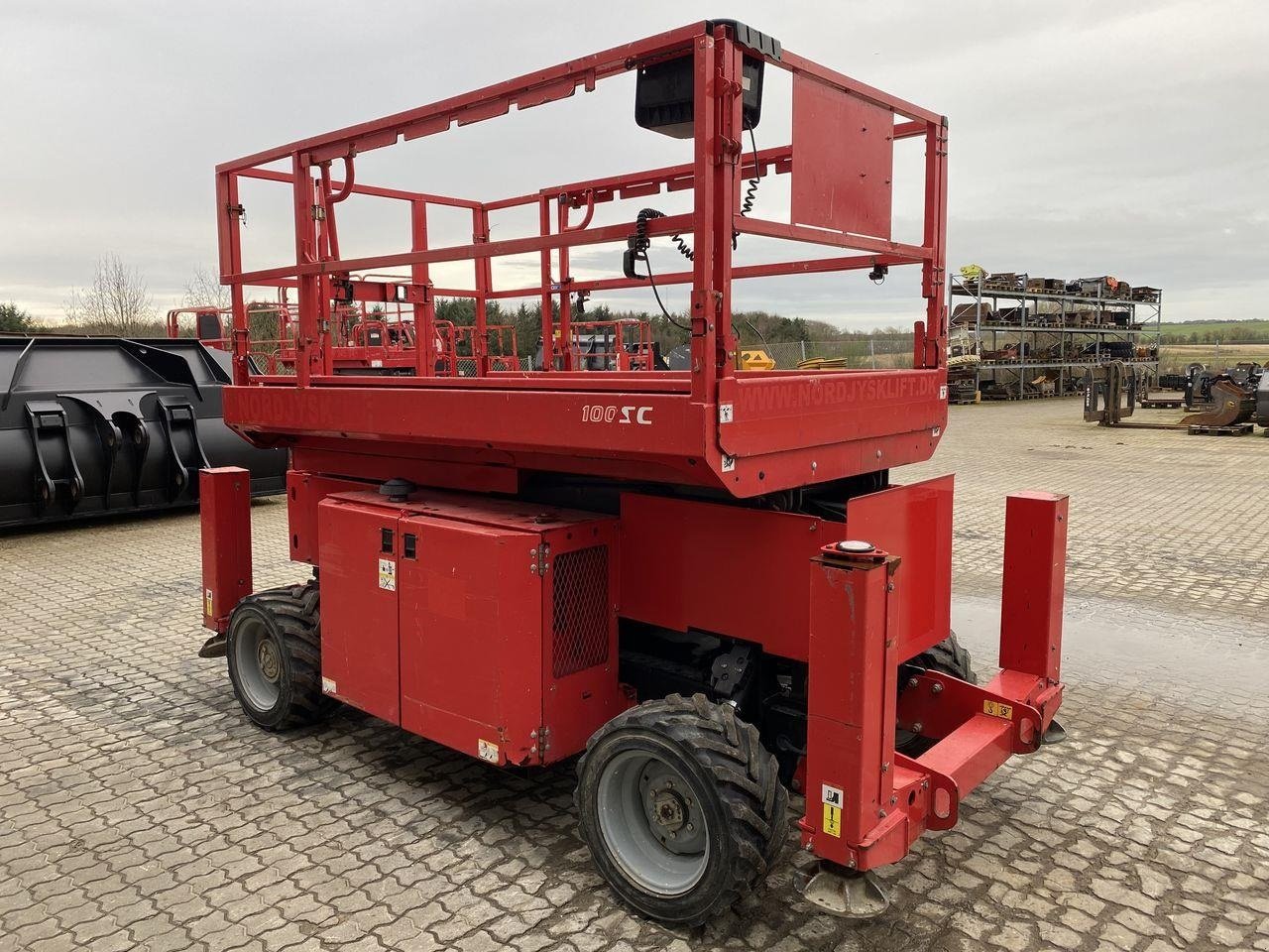 Scherenarbeitsbühne typu Manitou 100SC, Gebrauchtmaschine v Skive (Obrázek 5)