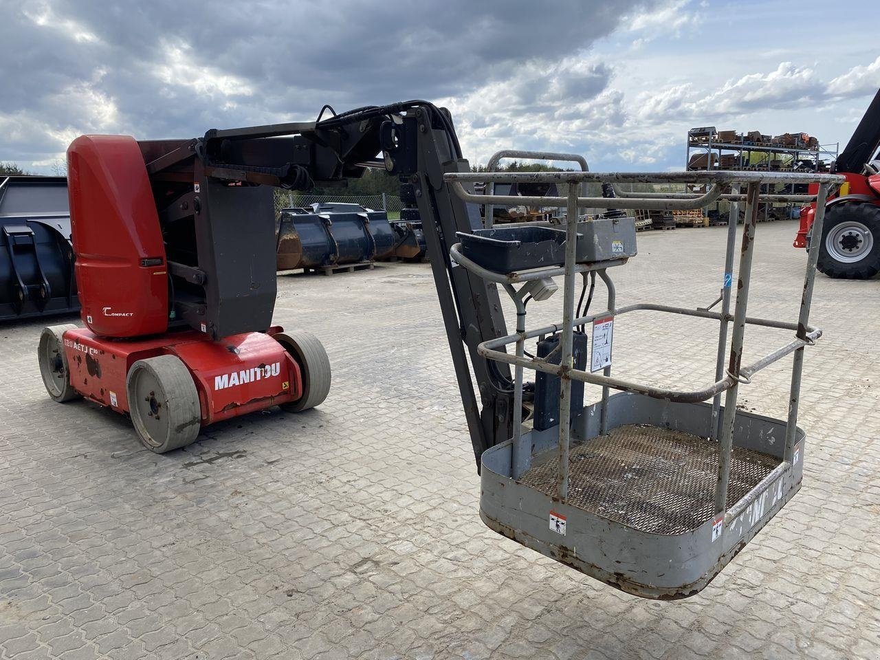 Scherenarbeitsbühne of the type Manitou 120AETJ-COMPACT 3D, Gebrauchtmaschine in Skive (Picture 5)