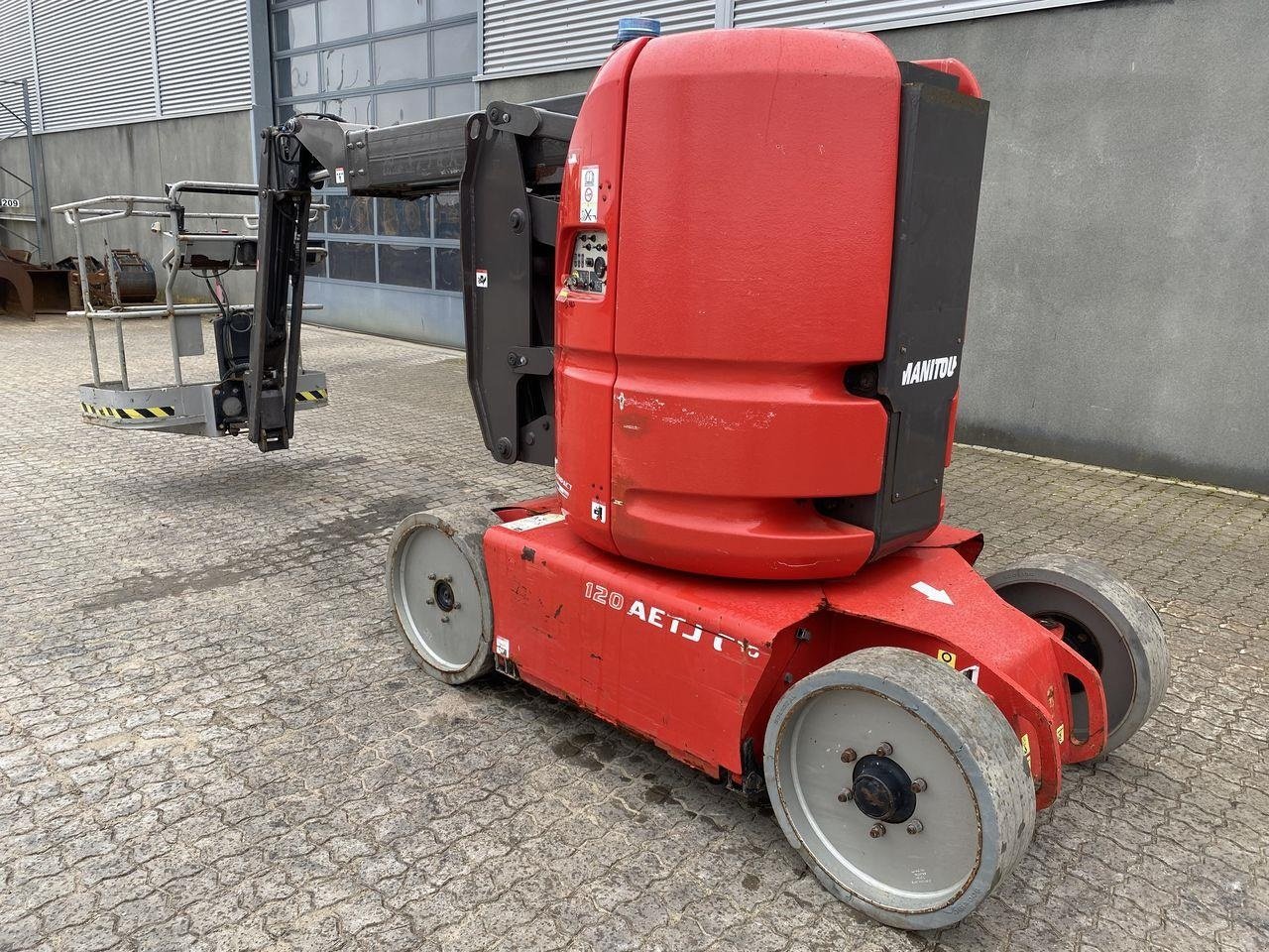 Scherenarbeitsbühne tipa Manitou 120AETJ-COMPACT 3D, Gebrauchtmaschine u Skive (Slika 2)