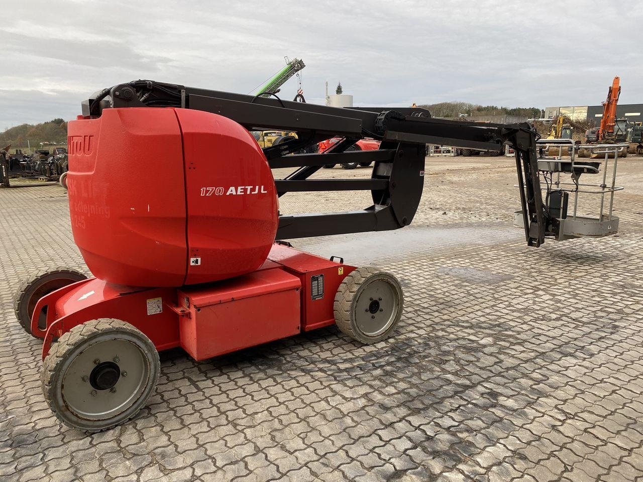 Scherenarbeitsbühne tip Manitou 170AETJ-L, Gebrauchtmaschine in Skive (Poză 4)