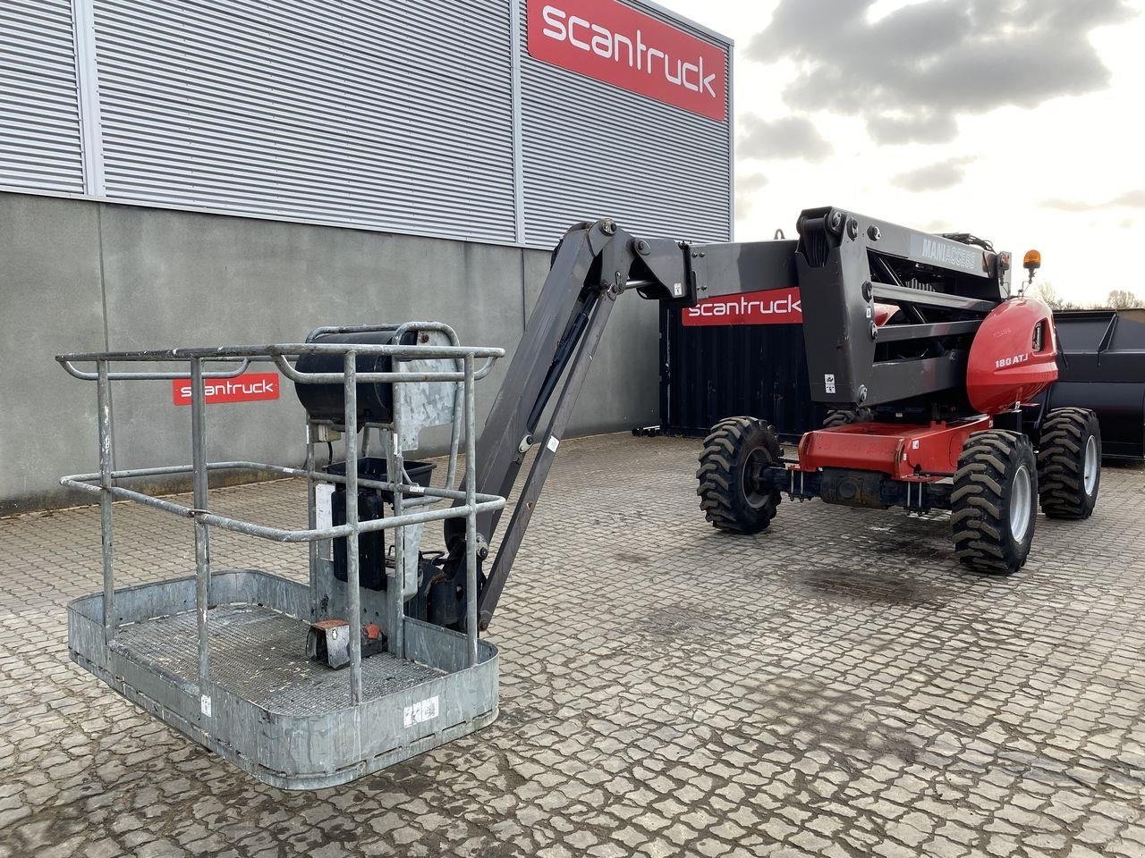 Scherenarbeitsbühne del tipo Manitou 180ATJ 2 RC, Gebrauchtmaschine en Skive (Imagen 1)