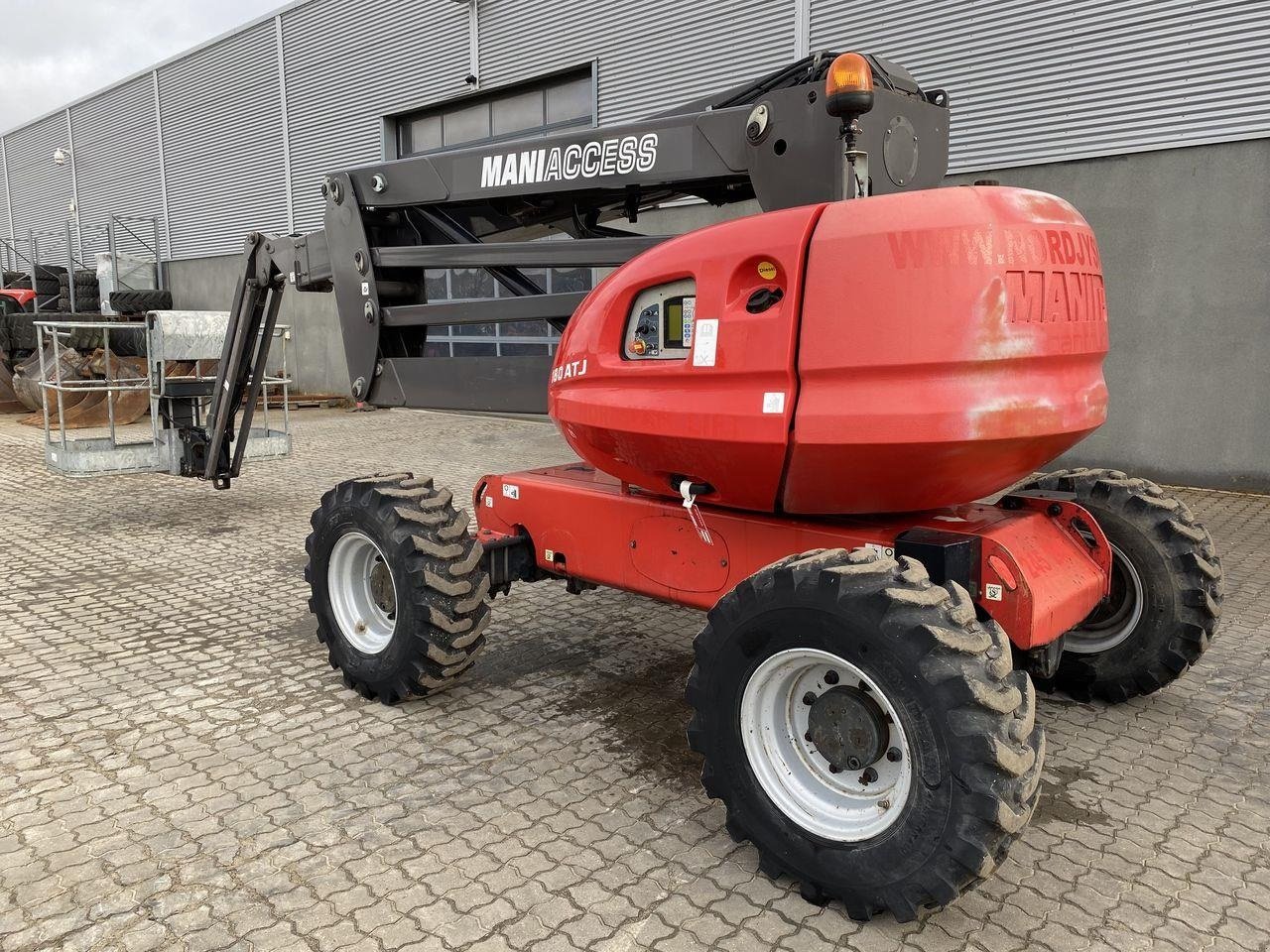 Scherenarbeitsbühne van het type Manitou 180ATJ 2 RC, Gebrauchtmaschine in Skive (Foto 2)