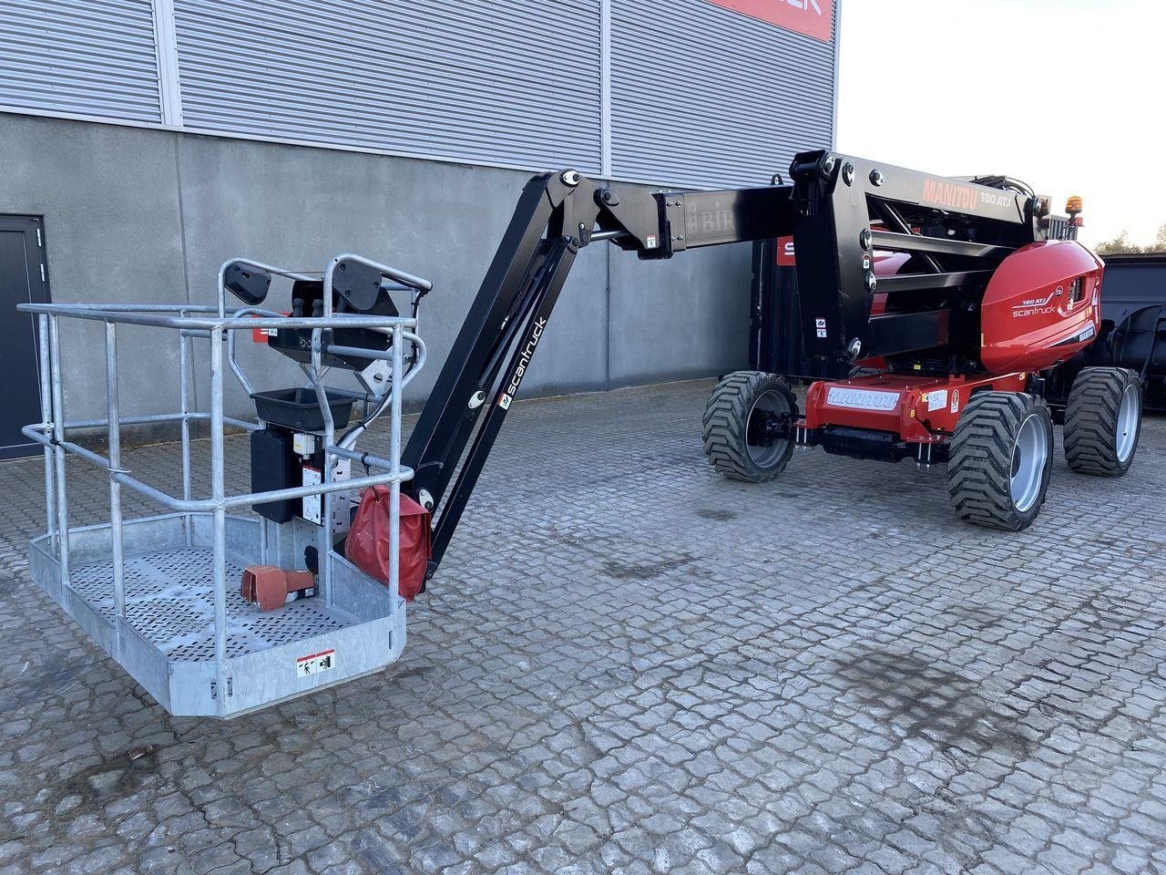 Scherenarbeitsbühne du type Manitou 180ATJ RC 4RD ST5, Gebrauchtmaschine en Skive (Photo 1)