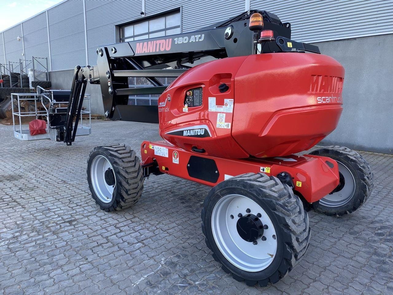 Scherenarbeitsbühne van het type Manitou 180ATJ RC 4RD ST5, Gebrauchtmaschine in Skive (Foto 2)