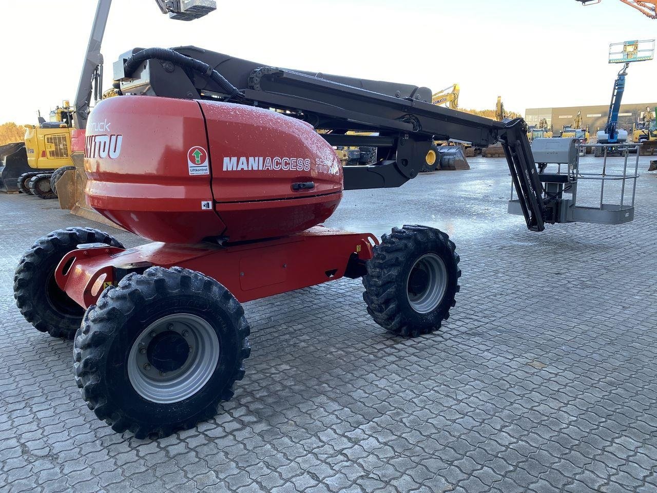 Scherenarbeitsbühne del tipo Manitou 180ATJ RC, Gebrauchtmaschine In Skive (Immagine 4)