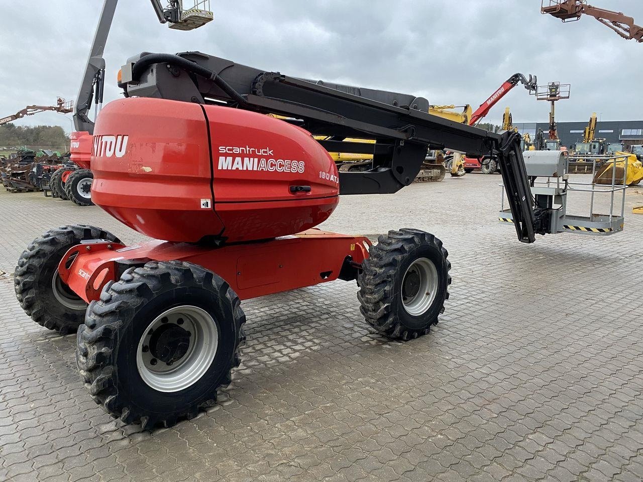 Scherenarbeitsbühne del tipo Manitou 180ATJ RC, Gebrauchtmaschine In Skive (Immagine 4)