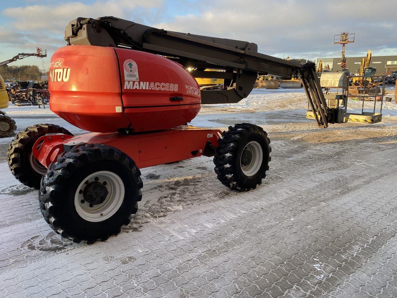 Scherenarbeitsbühne Türe ait Manitou 180ATJ RC, Gebrauchtmaschine içinde Skive (resim 4)