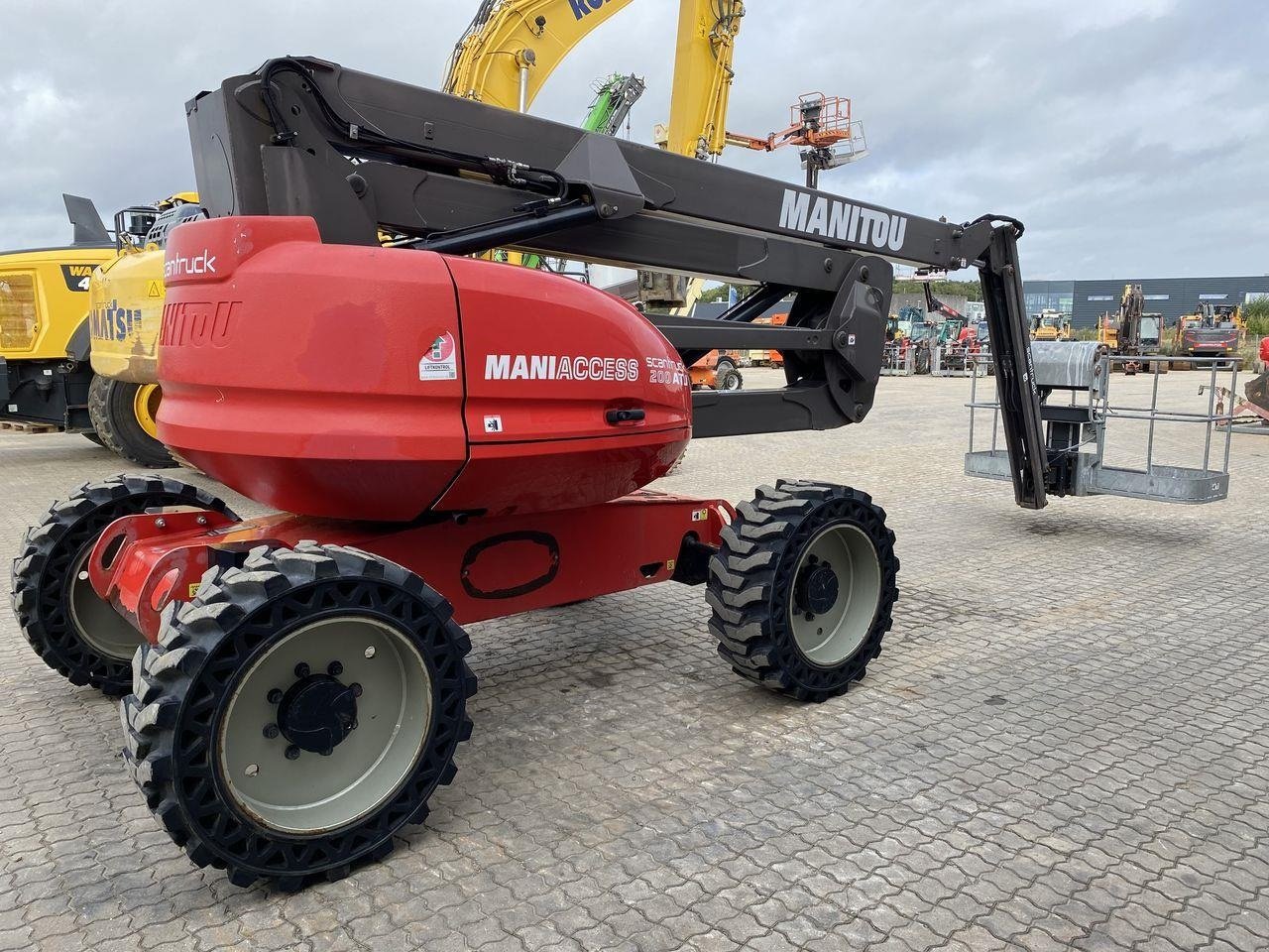 Scherenarbeitsbühne del tipo Manitou 200ATJ RC, Gebrauchtmaschine en Skive (Imagen 4)