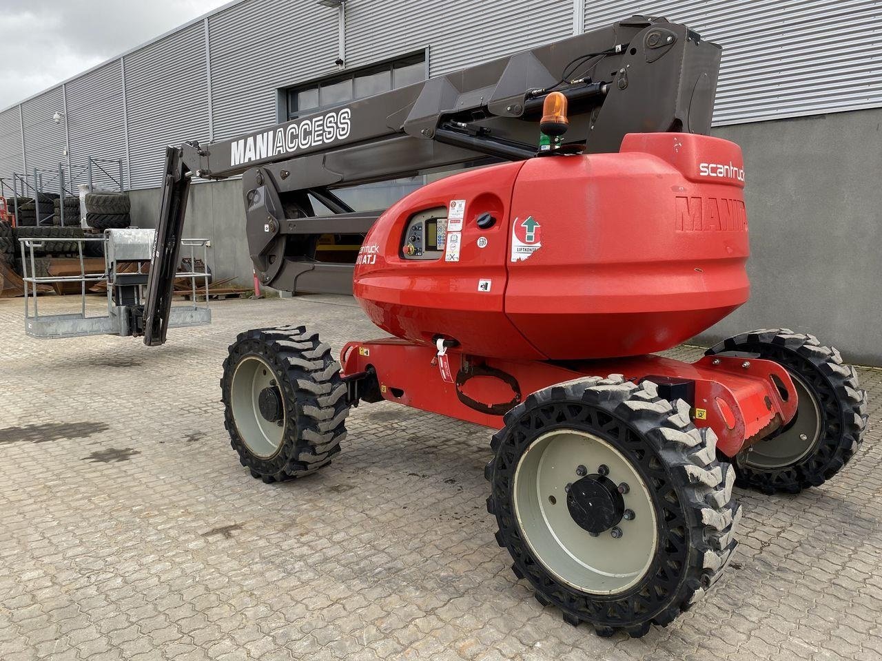 Scherenarbeitsbühne typu Manitou 200ATJ RC, Gebrauchtmaschine w Skive (Zdjęcie 2)