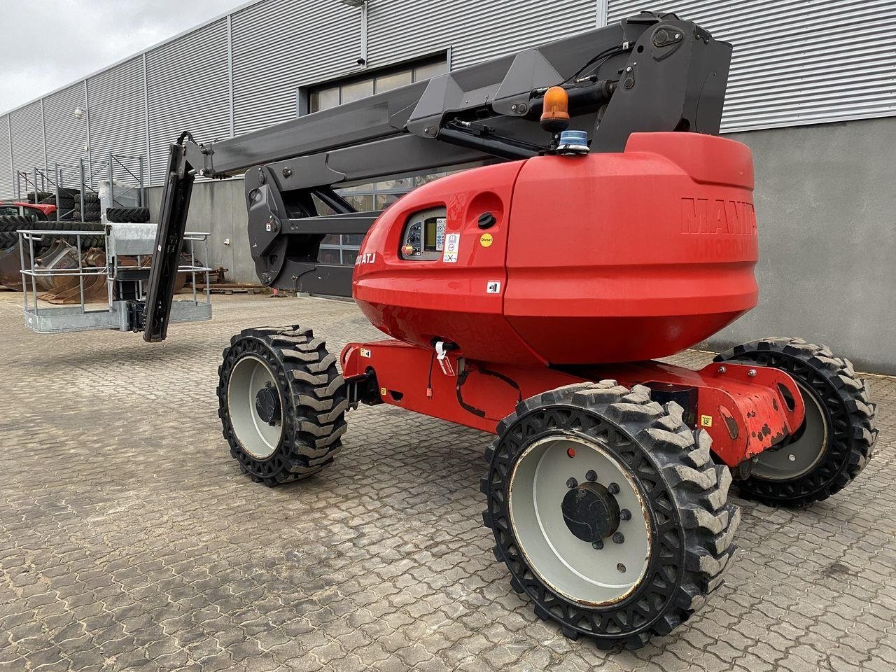 Scherenarbeitsbühne del tipo Manitou 200ATJ RC, Gebrauchtmaschine en Skive (Imagen 2)