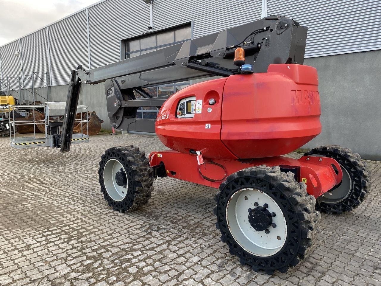 Scherenarbeitsbühne tipa Manitou 200ATJ RC, Gebrauchtmaschine u Skive (Slika 2)