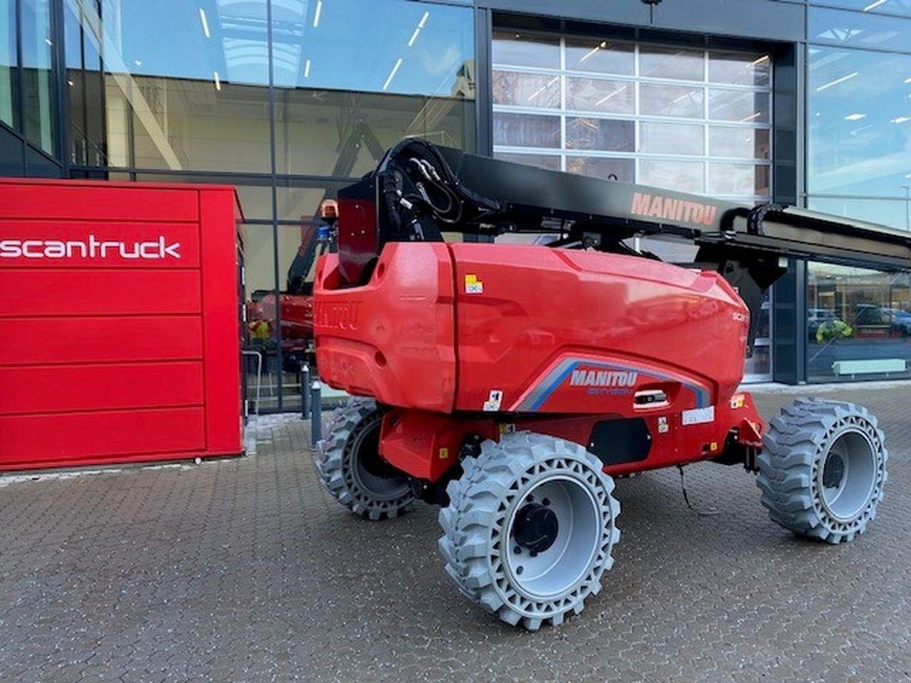 Scherenarbeitsbühne типа Manitou 200ATJE, Gebrauchtmaschine в Skive (Фотография 4)