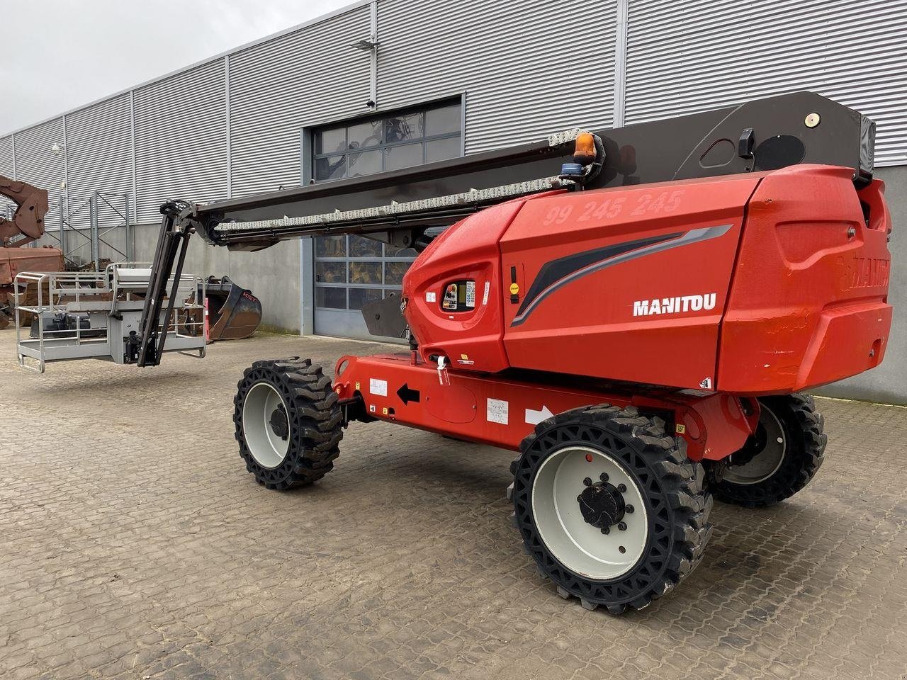 Scherenarbeitsbühne of the type Manitou 220TJ+, Gebrauchtmaschine in Skive (Picture 2)