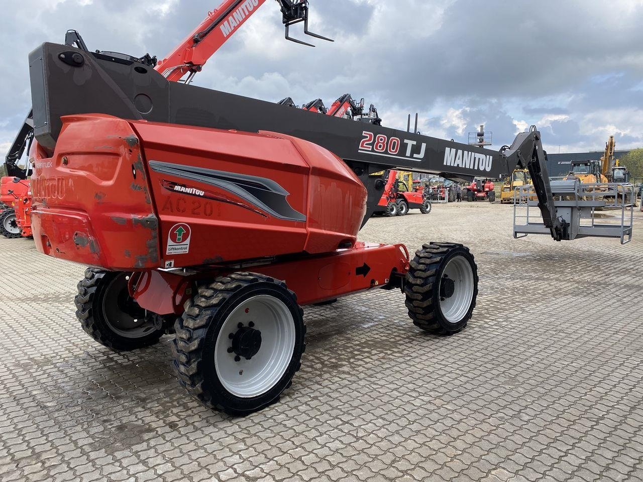 Scherenarbeitsbühne van het type Manitou 280TJ, Gebrauchtmaschine in Skive (Foto 4)