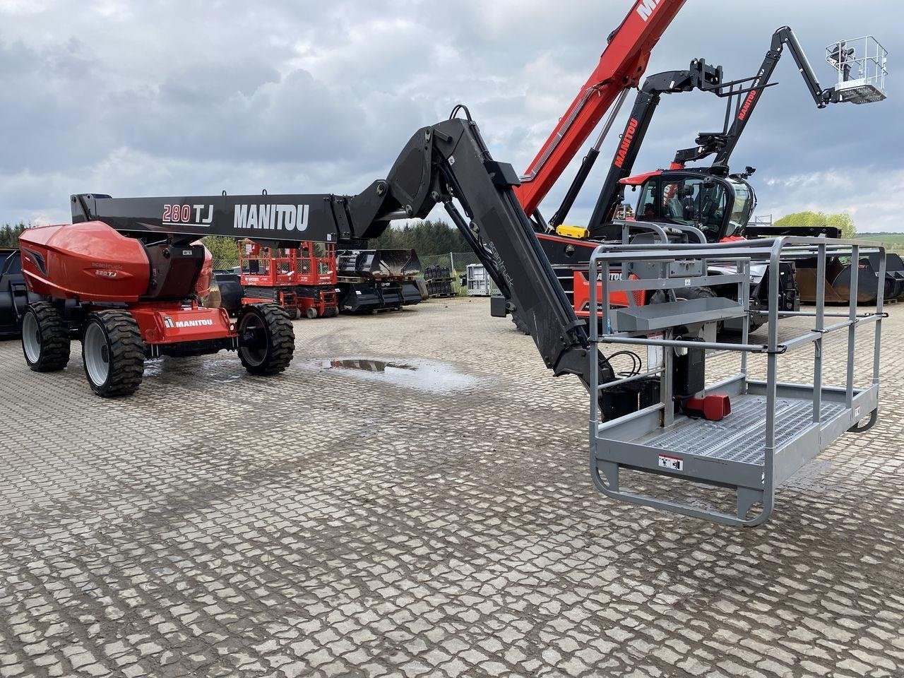 Scherenarbeitsbühne typu Manitou 280TJ, Gebrauchtmaschine w Skive (Zdjęcie 5)