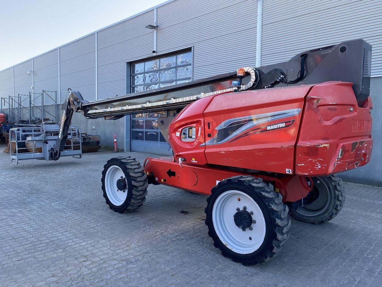 Scherenarbeitsbühne des Typs Manitou 280TJ, Gebrauchtmaschine in Skive (Bild 2)