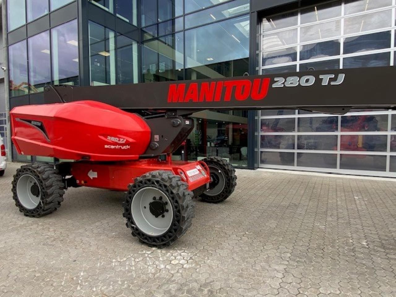 Scherenarbeitsbühne du type Manitou 280TJ, Gebrauchtmaschine en Skive (Photo 2)