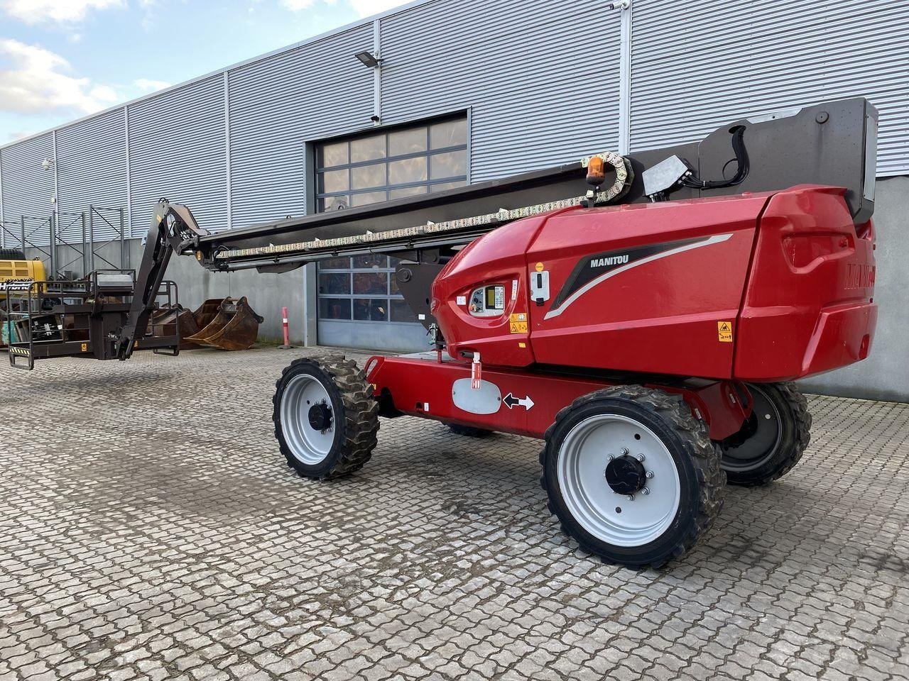 Scherenarbeitsbühne of the type Manitou 280TJ, Gebrauchtmaschine in Skive (Picture 2)