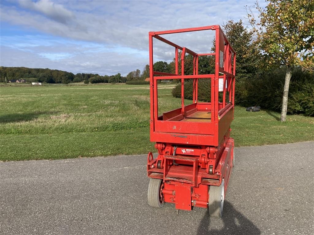 Scherenarbeitsbühne typu Snorkel S2033, Gebrauchtmaschine v Horsens (Obrázek 6)