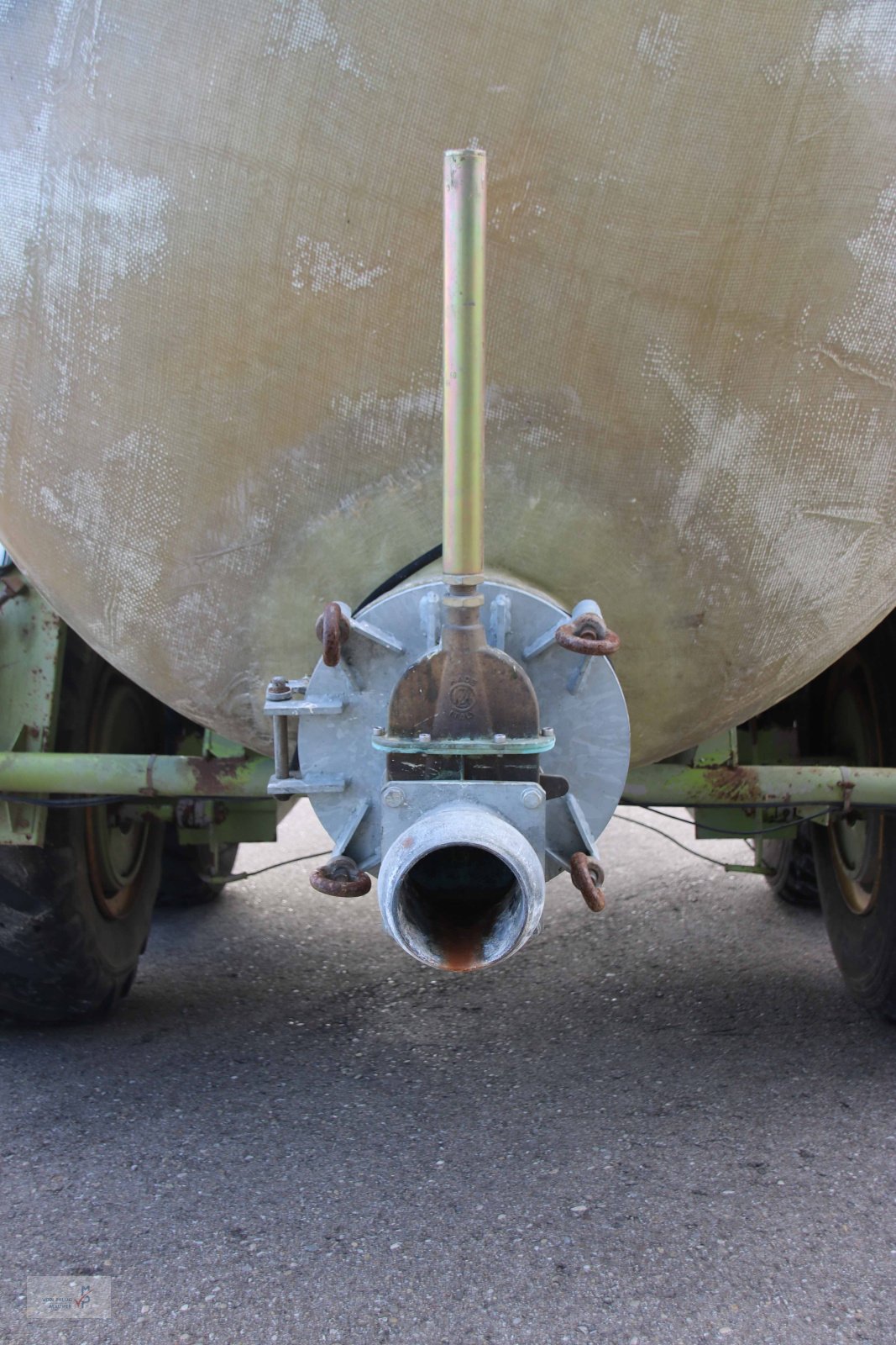 Schleudertankwagen del tipo Fortschritt HTS 100.27, Gebrauchtmaschine In Mahlberg-Orschweier (Immagine 8)