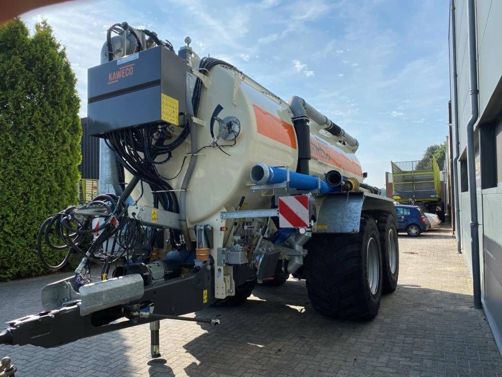 Schleudertankwagen van het type Kaweco Profi II. 11 PTW, Neumaschine in Beilen (Foto 7)