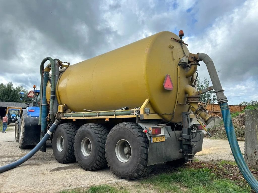 Schleudertankwagen van het type Sonstige Ag Triax 28000 ltr transporttank, Gebrauchtmaschine in BENNEKOM (Foto 1)