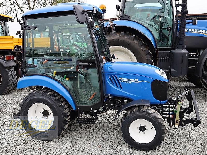 Schmalspurtraktor van het type New Holland Boomer 25 HST, Neumaschine in Feilitzsch (Foto 1)