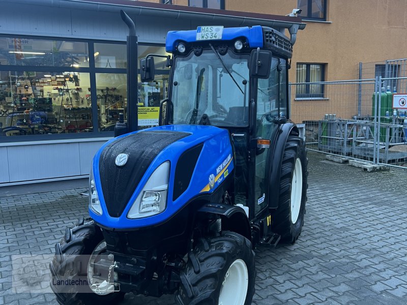 Schmalspurtraktor of the type New Holland T4.90V, Gebrauchtmaschine in Rudendorf (Picture 1)