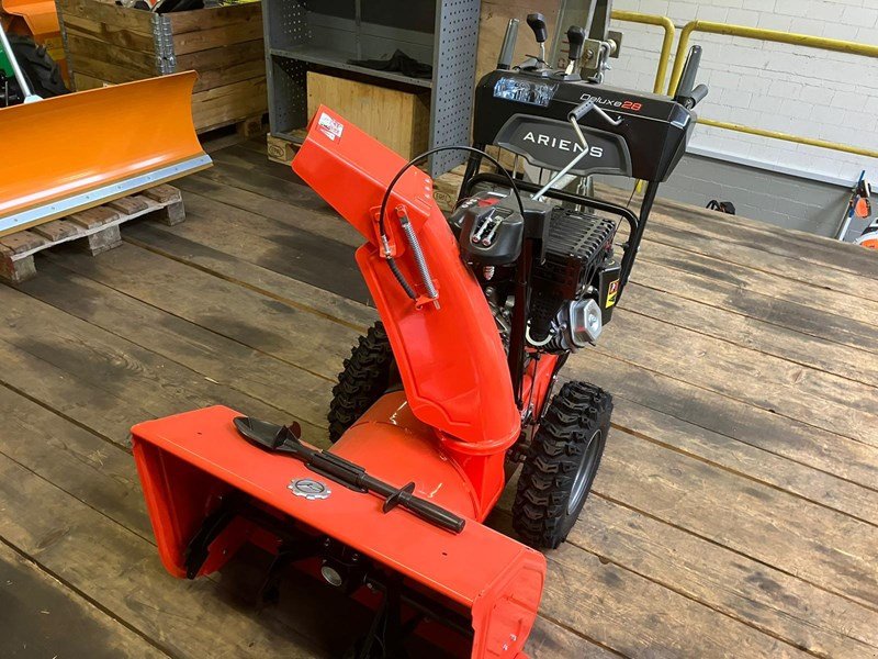 Schneefräse от тип Ariens ST 28 Deluxe, Vorführmaschine в Landquart (Снимка 1)