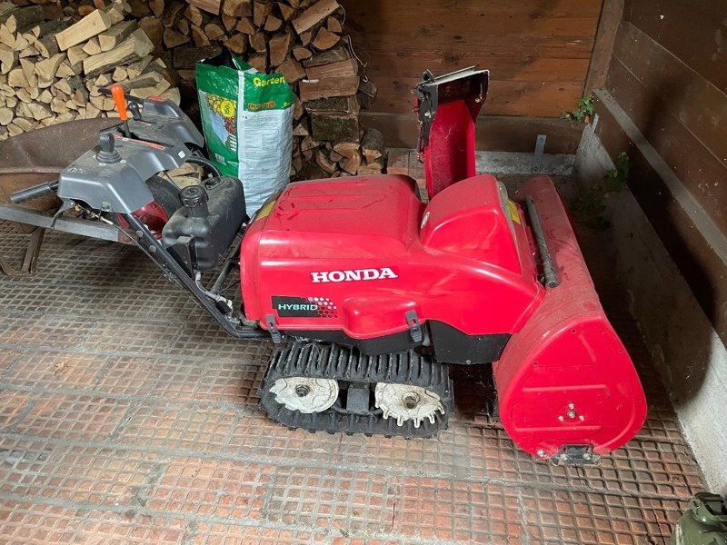 Schneefräse tipa Honda HSS1380i Hybrid, Gebrauchtmaschine u Belmont (Slika 1)