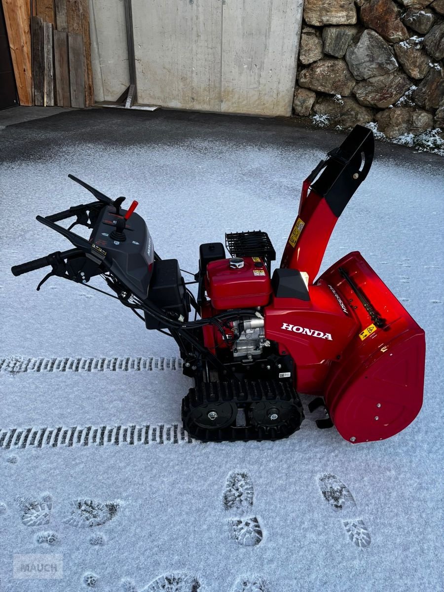 Schneefräse des Typs Honda HSS970ATD Neuwertig, Gebrauchtmaschine in Burgkirchen (Bild 1)