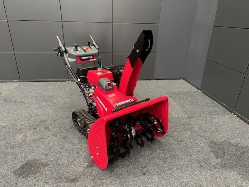 Schneefräse van het type Honda Schneefräse HSS1380ATD Raupenantrieb 81cm 11,8PS, Neumaschine in Tamsweg