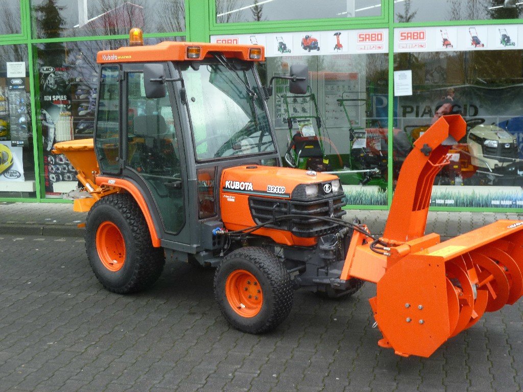 Schneefräse van het type Kubota Anbauschneefräse 112cm, Gebrauchtmaschine in Olpe (Foto 3)