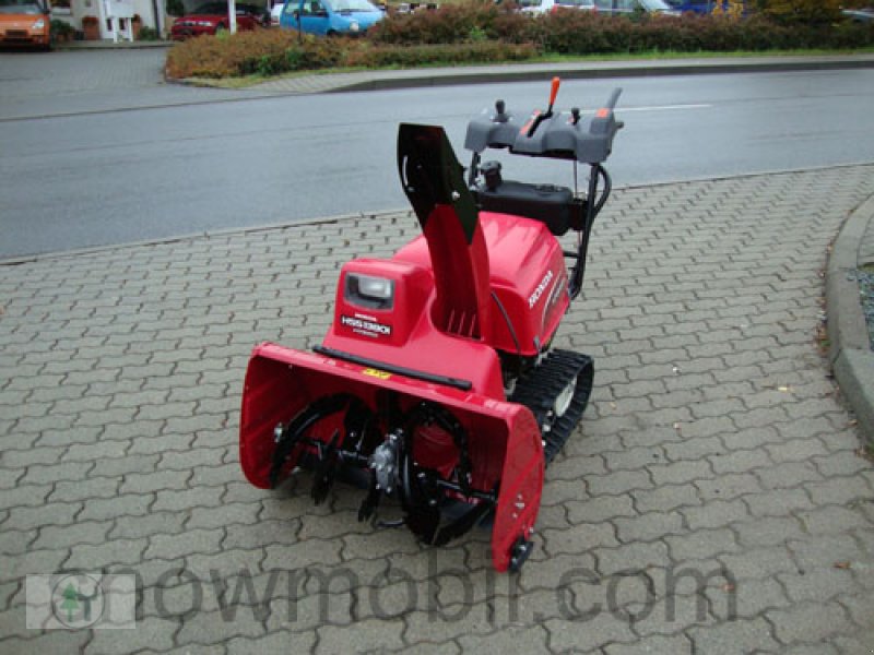 Schneefräse del tipo motorgeräte Fritzsch GmbH Schneefräse Honda HSS1380iTD Hybrid mit Raupenantrieb und Elektrostart, Neumaschine en Schwarzenberg (Imagen 1)