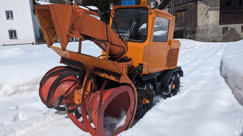 Schneefräse des Typs Rolba R200, Gebrauchtmaschine in Regensdorf (Bild 4)