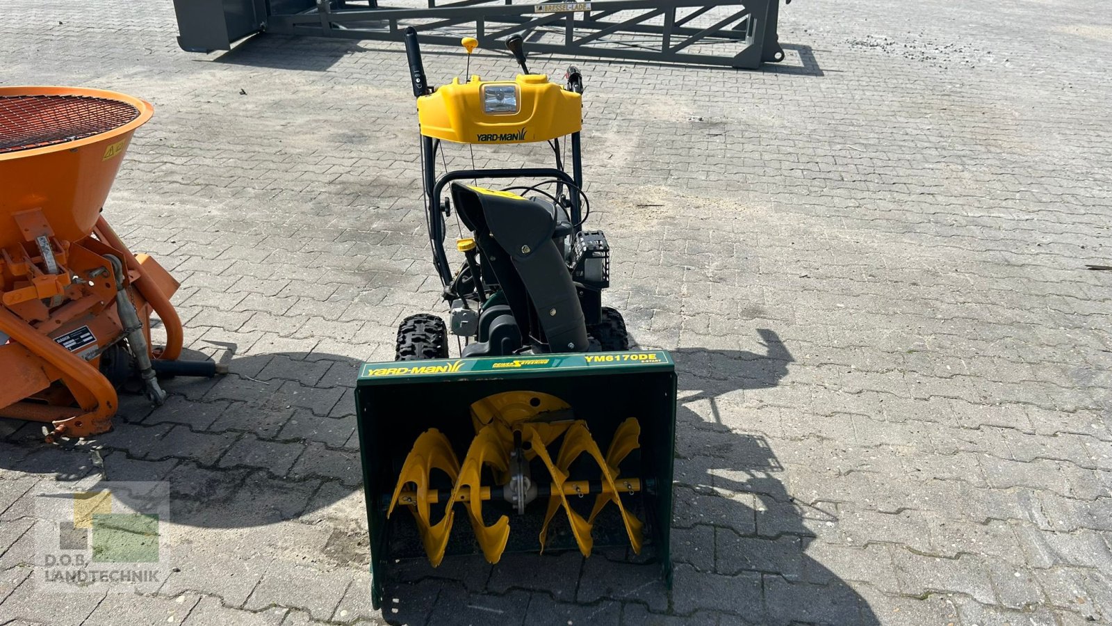 Schneefräse Türe ait Yard-Man YM6170DE, Gebrauchtmaschine içinde Regensburg (resim 2)