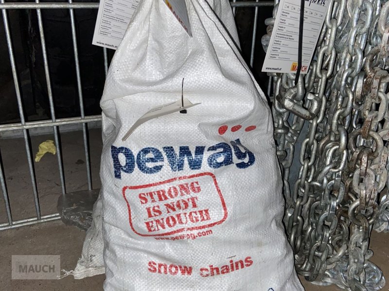 Schneekette του τύπου Pewag Schneeketten 320/85R20, Neumaschine σε Burgkirchen (Φωτογραφία 1)