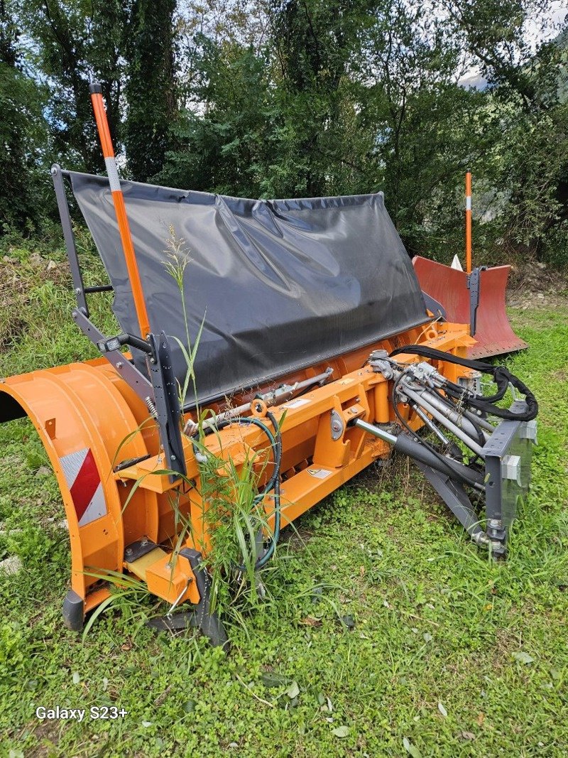 Schneepflug van het type Bucher R4L.36, Gebrauchtmaschine in Arbedo (Foto 1)