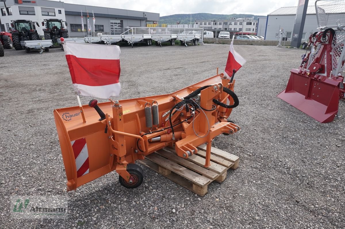 Schneepflug des Typs Hauer HS280, Gebrauchtmaschine in Lanzenkirchen (Bild 3)