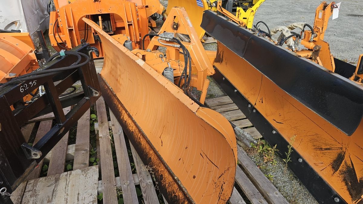 Schneepflug des Typs Hauer Schneepflug Hs2600, Gebrauchtmaschine in Ried im Oberinntal (Bild 1)