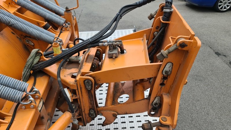 Schneepflug of the type Hauer SRS-3 3000, Gebrauchtmaschine in Altendorf (Picture 5)