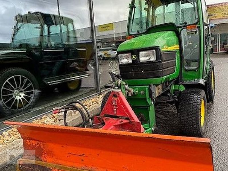 Schneepflug typu John Deere 4010 Schlepper mit Schneeschild und Salzstreuer, Gebrauchtmaschine w Gevelsberg (Zdjęcie 1)